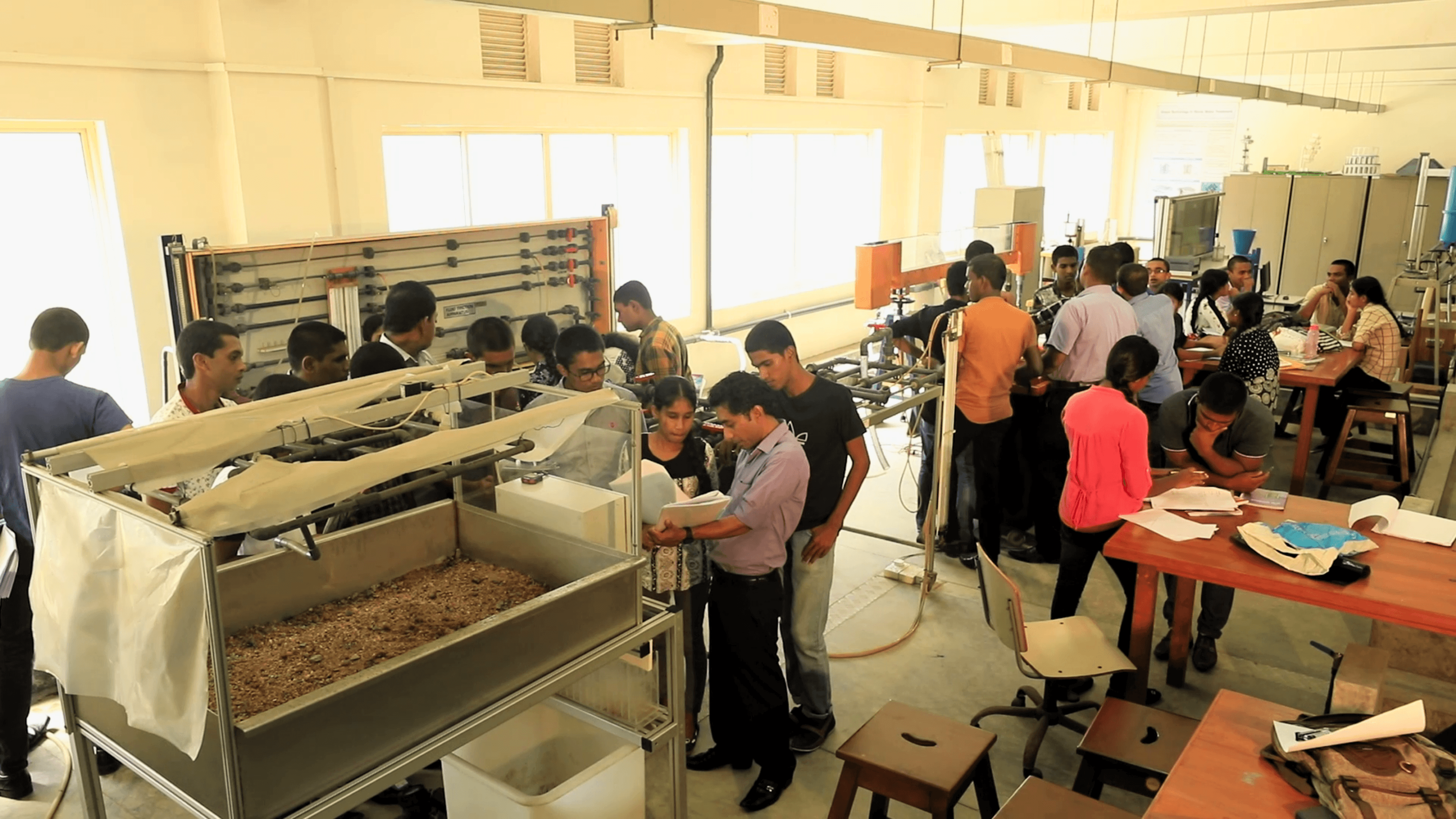 ඉදිකිරීම් රසායනාගාරය