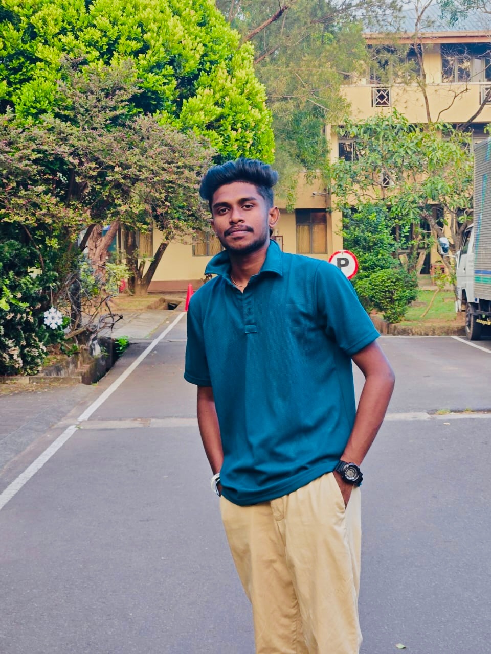 සසින්ත අකලංක