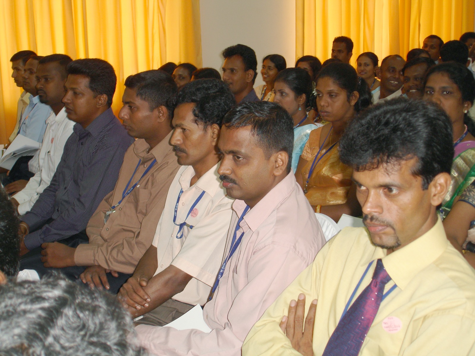 උත්ඝාටන උත්සවයට සහභාගි වූ දර්ශකයෝ